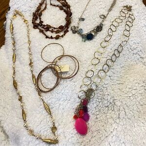 Elegant Gold and Pink Necklace Set